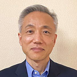 教授 安斎 徹