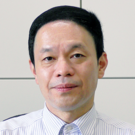 教授 新崎 恒平