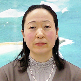准教授 岩﨑 恵実 先生