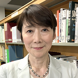 東洋英和女学院大学 人間社会学部 国際学科 准教授 井上 美砂 先生