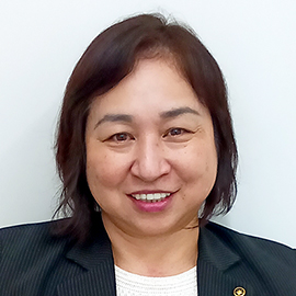 教授 内山 久美