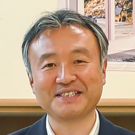 教授 鈴木 涼太郎