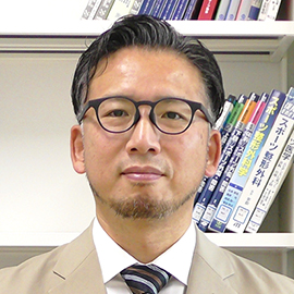 准教授 富樫 俊文 先生