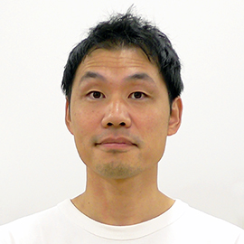 専任講師 青木 拓也 先生