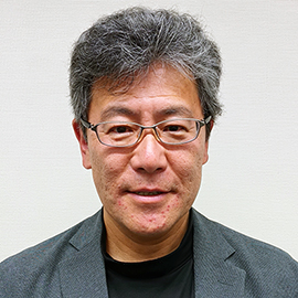 教授 近藤 英俊