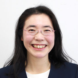 准教授 惠阪 友紀子 先生