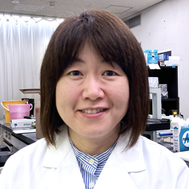 教授 中瀨 朋夏