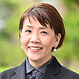 教授 山崎 英恵