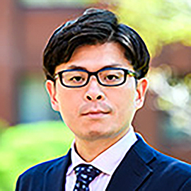 准教授 相澤 育郎