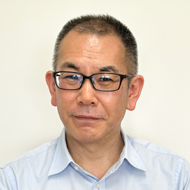 教授 三柴 啓一郎