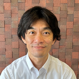 准教授 川元 康一