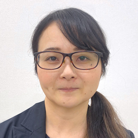 准教授 三浦 佳代子