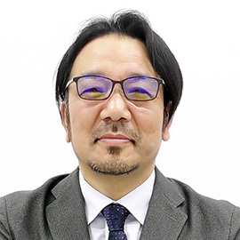 教授 山本 俊昭