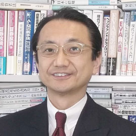 先生画像