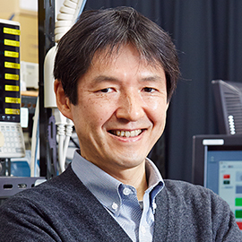 教授 遠藤 雅守