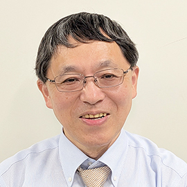 弘前大学 人文社会科学部 国際社会講座 教授 荷見 守義 先生