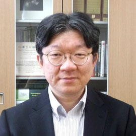 東北大学 薬学部 創薬科学科 教授 徳山 英利 先生
