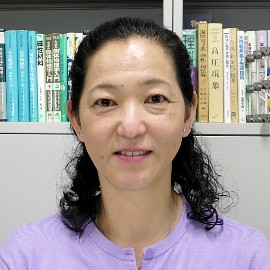 教授 梅津 理恵