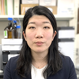 助教 川上 寛子
