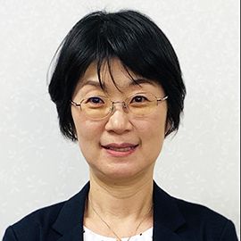 教授 山本 英子 先生