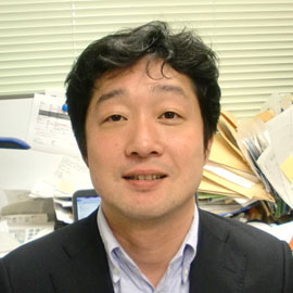 神戸大学 国際人間科学部 グローバル文化学科 教授 板倉 史明 先生