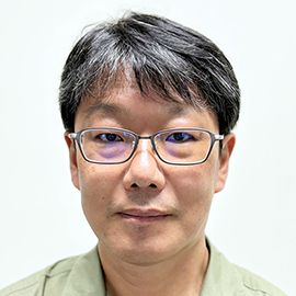 教授 石崎 公庸