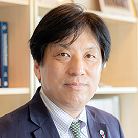 教授 出口 竜也