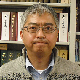 鳥取大学 地域学部 地域学科 国際地域文化コース 教授 岸本 覚 先生