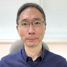 准教授 小泉 晴比古