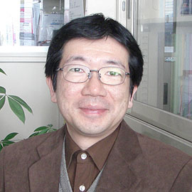 九州工業大学 情報工学部 物理情報工学科 教授 岡本 卓 先生