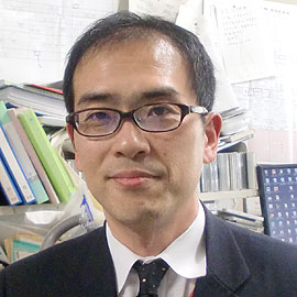 先生画像