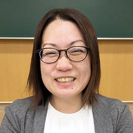 教授 鎌田 瑠泉 先生