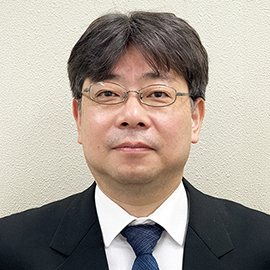 教授 山崎 倫昭