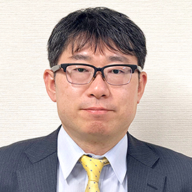 教授 尾上 幸造