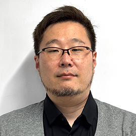 教授 加古 真一郎
