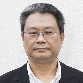 先生画像