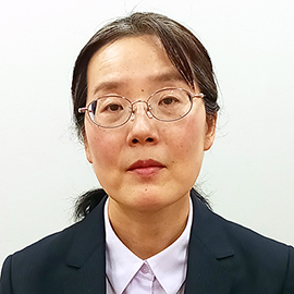 教授 齊藤 綾美 先生